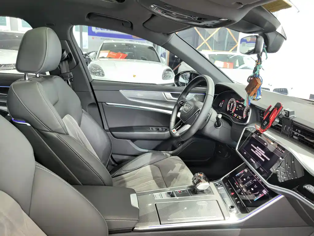 Audi A6L 2023 — фото 10