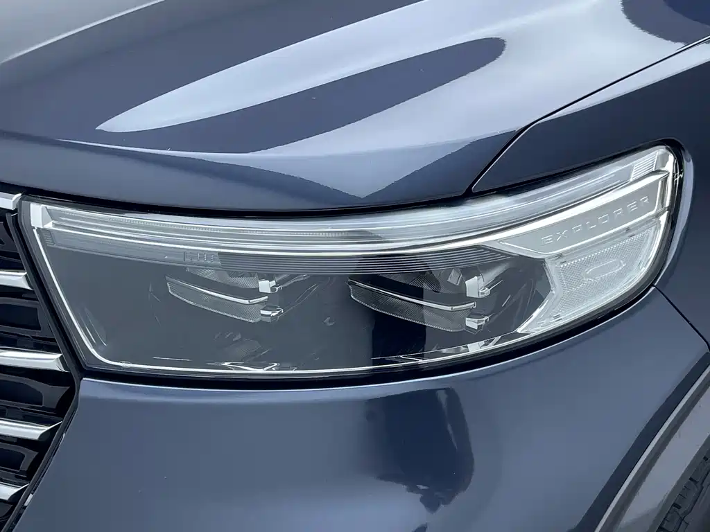Ford Explorer 2021 — фото 9