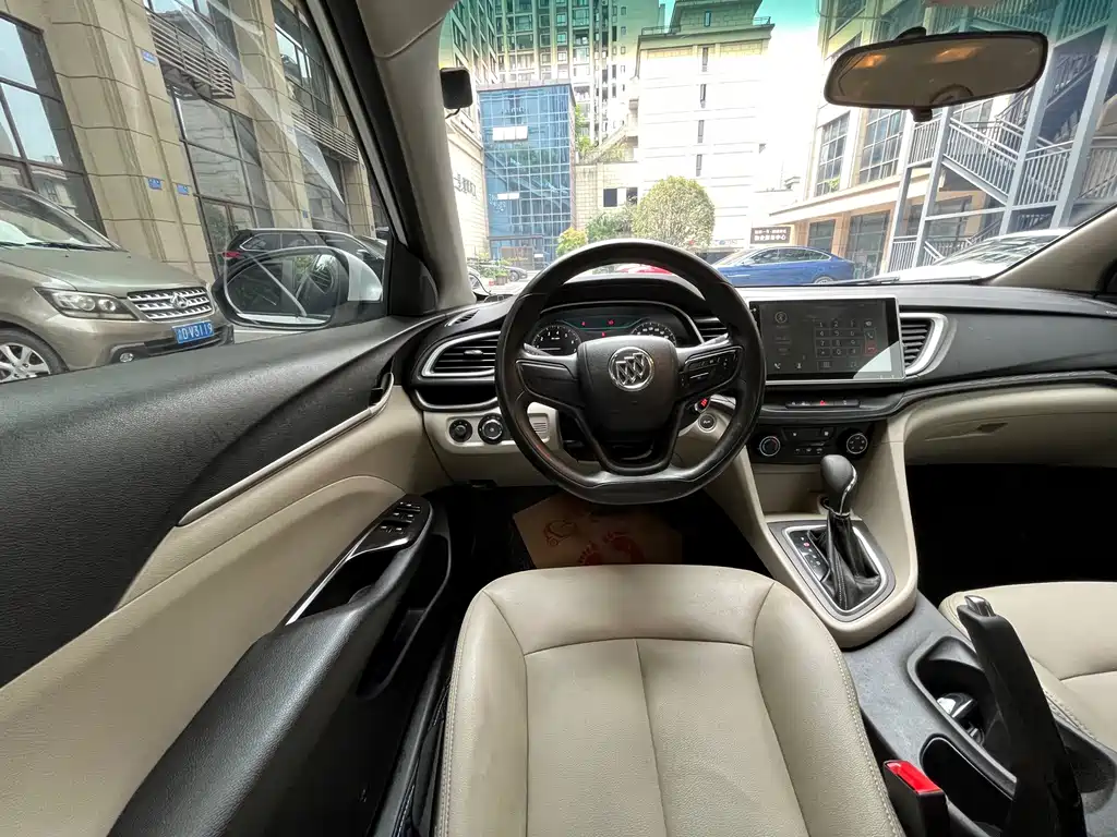 Buick Excelle 2017 — фото 10