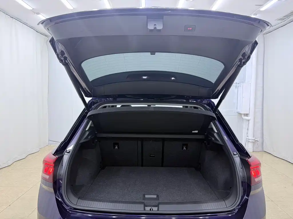 Volkswagen T-Roc 2022 — фото 20