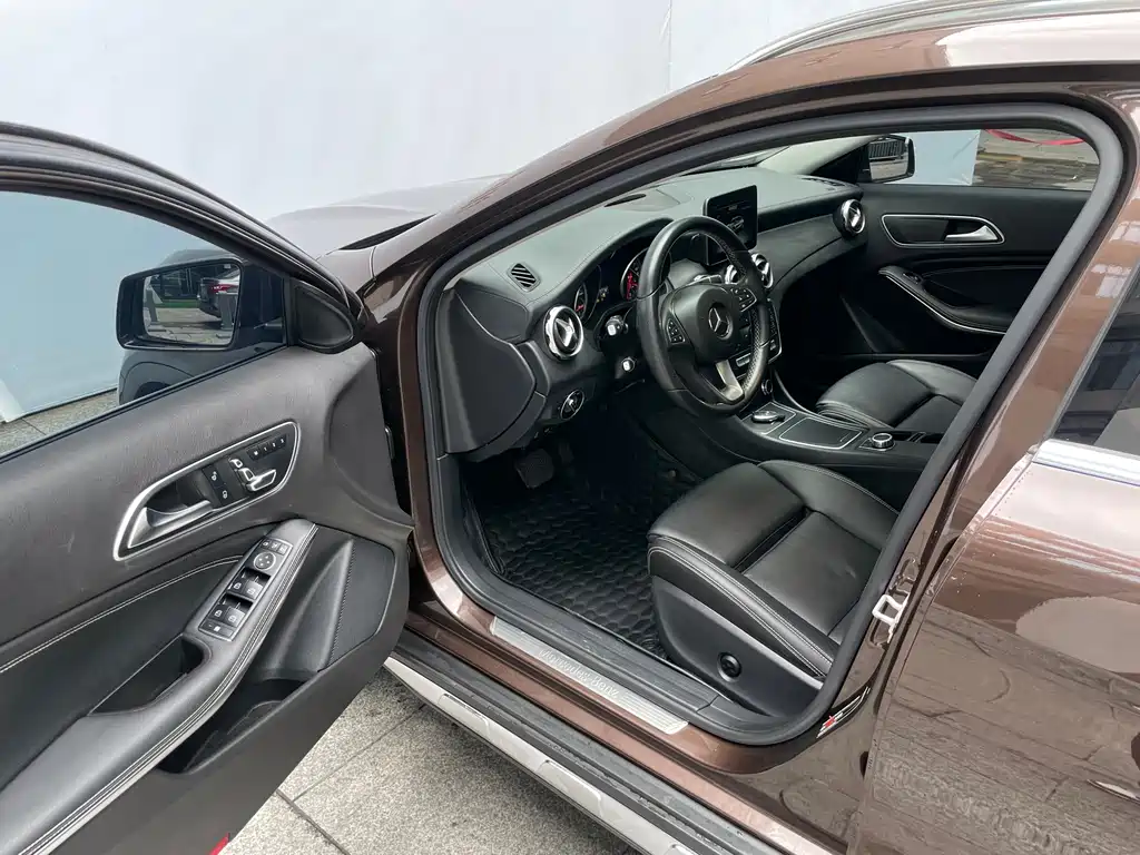 Mercedes-Benz GLA 2018 — фото 7