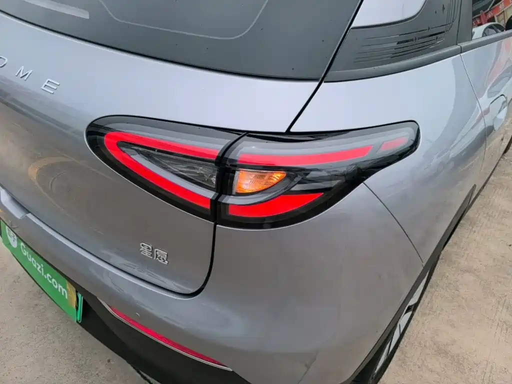 Geely Galaxy Starwish 2026 — фото 8
