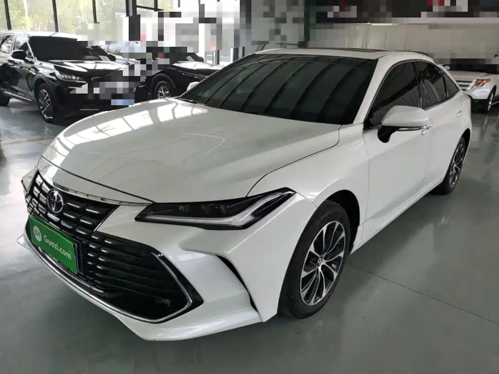 Toyota Avalon 2023 — фото 1