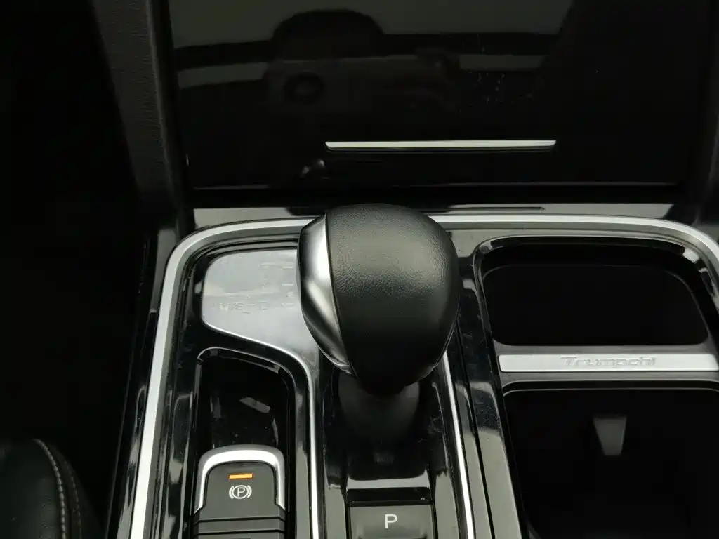 GAC Trumpchi GS8 2020 — фото 13