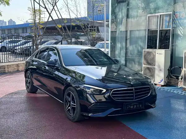 Mercedes-Benz C-Class 2022