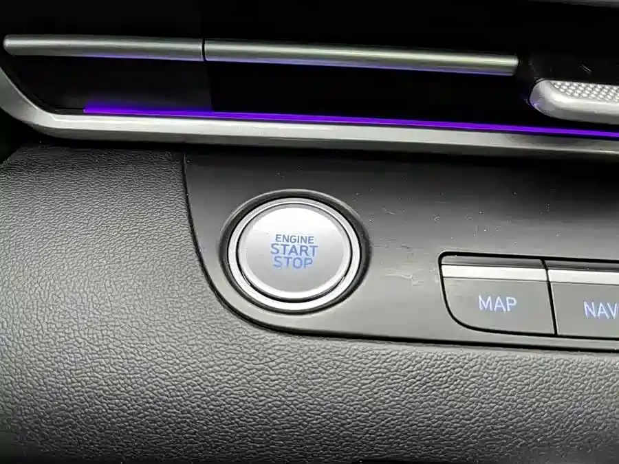 Hyundai Elantra 2024