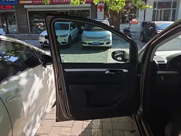 Volkswagen Touran 2016