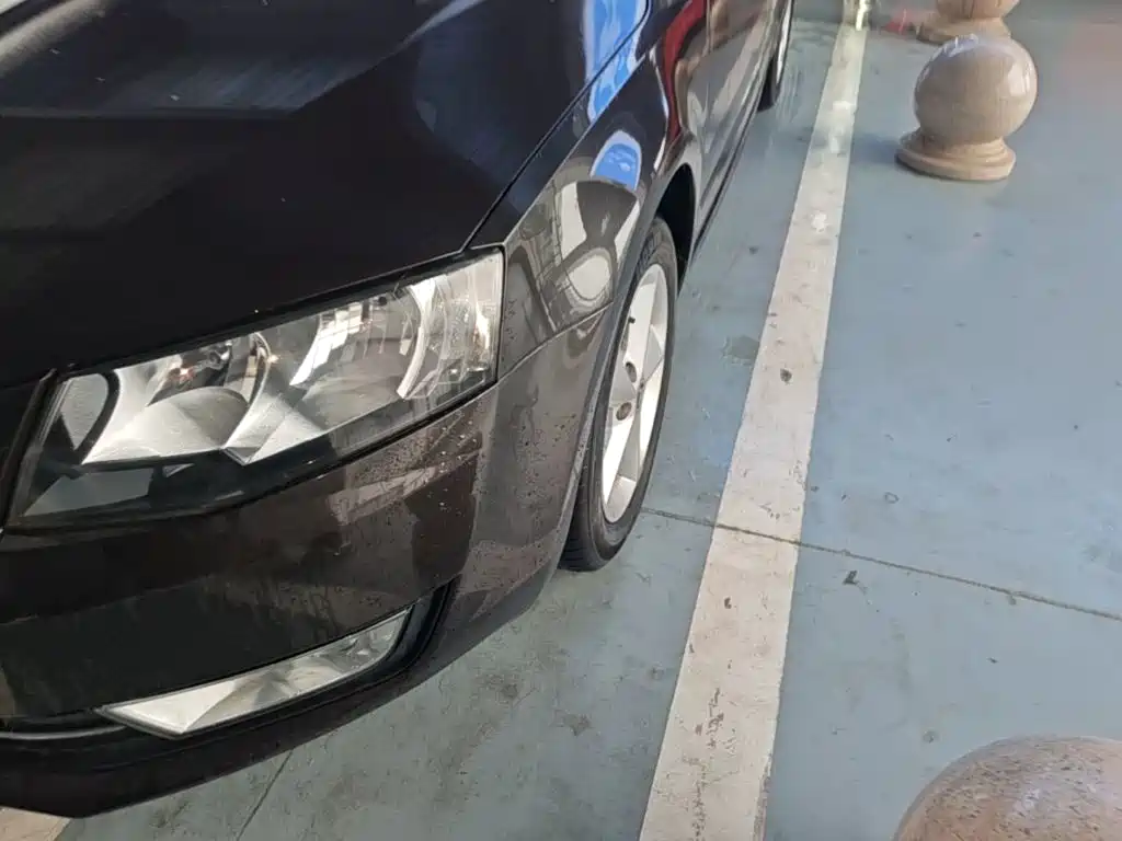 Skoda Octavia 2015 — фото 24