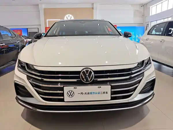 Volkswagen CC 2025