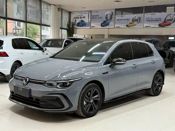 Volkswagen Golf 2023