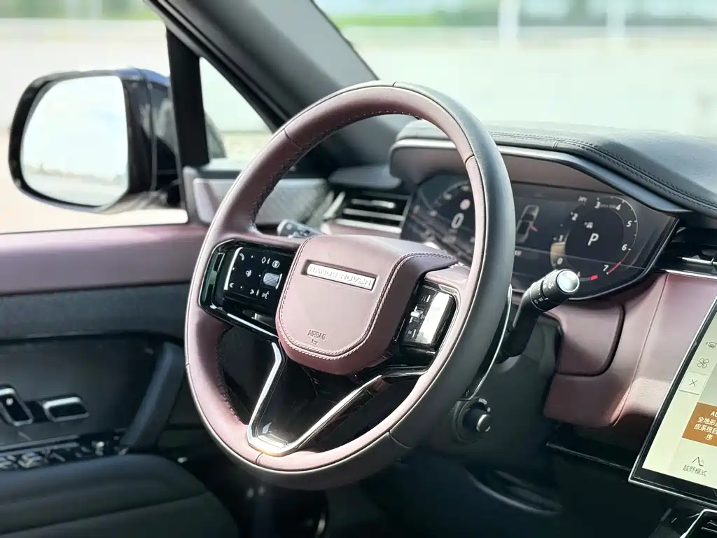 Land Rover Sport 2025 — фото 12