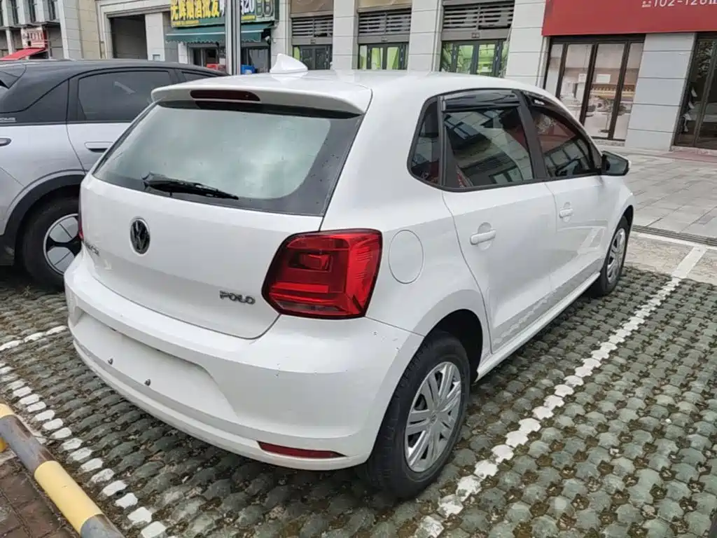 Volkswagen Polo 2016