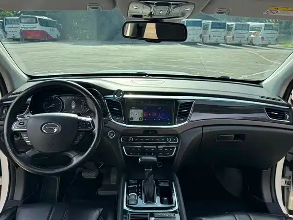 GAC Trumpchi GS8 2017