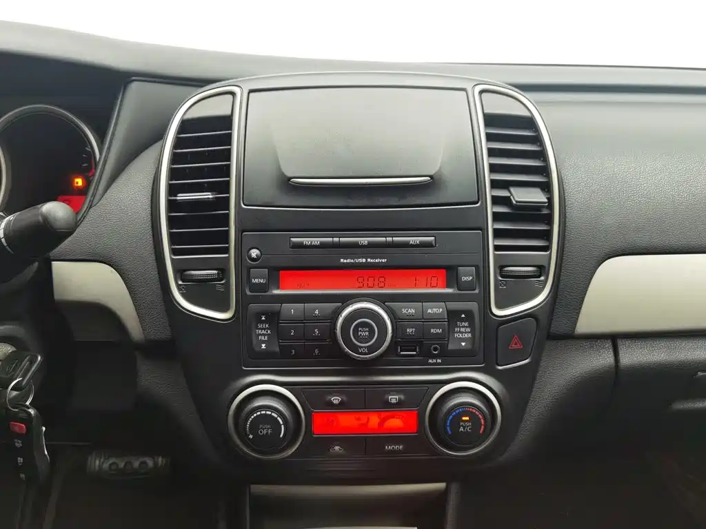 Nissan Sylphy 2017 — фото 12