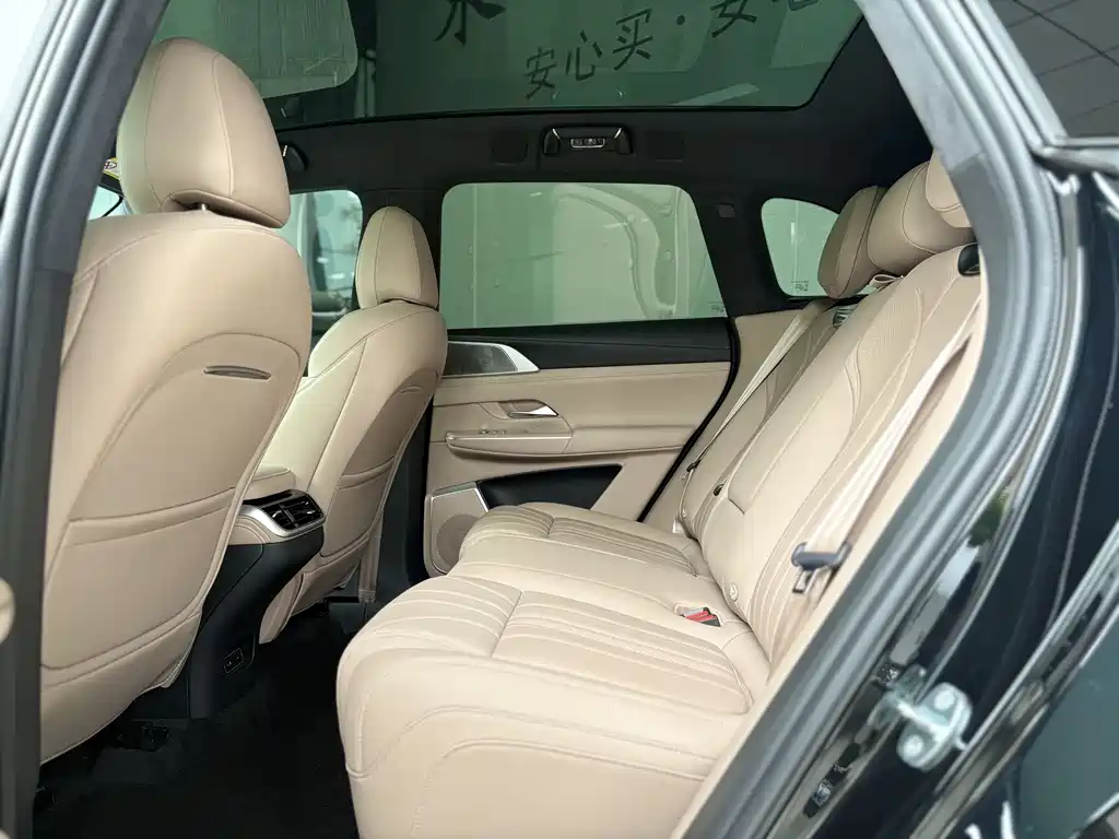 XPeng G9 2025