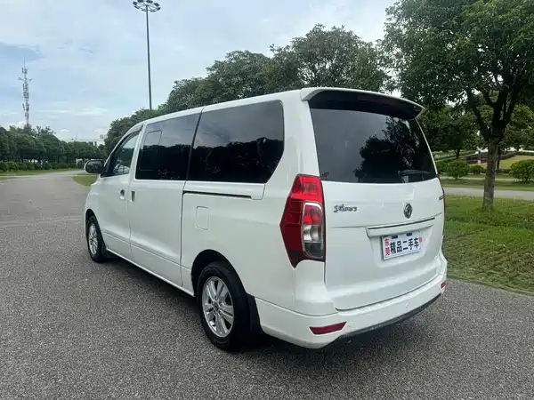 Dongfeng Fengxing F600 2017