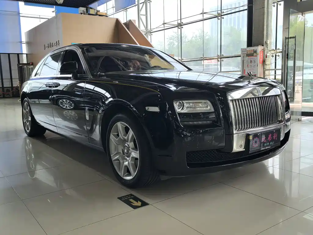Rolls-Royce Ghost 2015 — фото 3