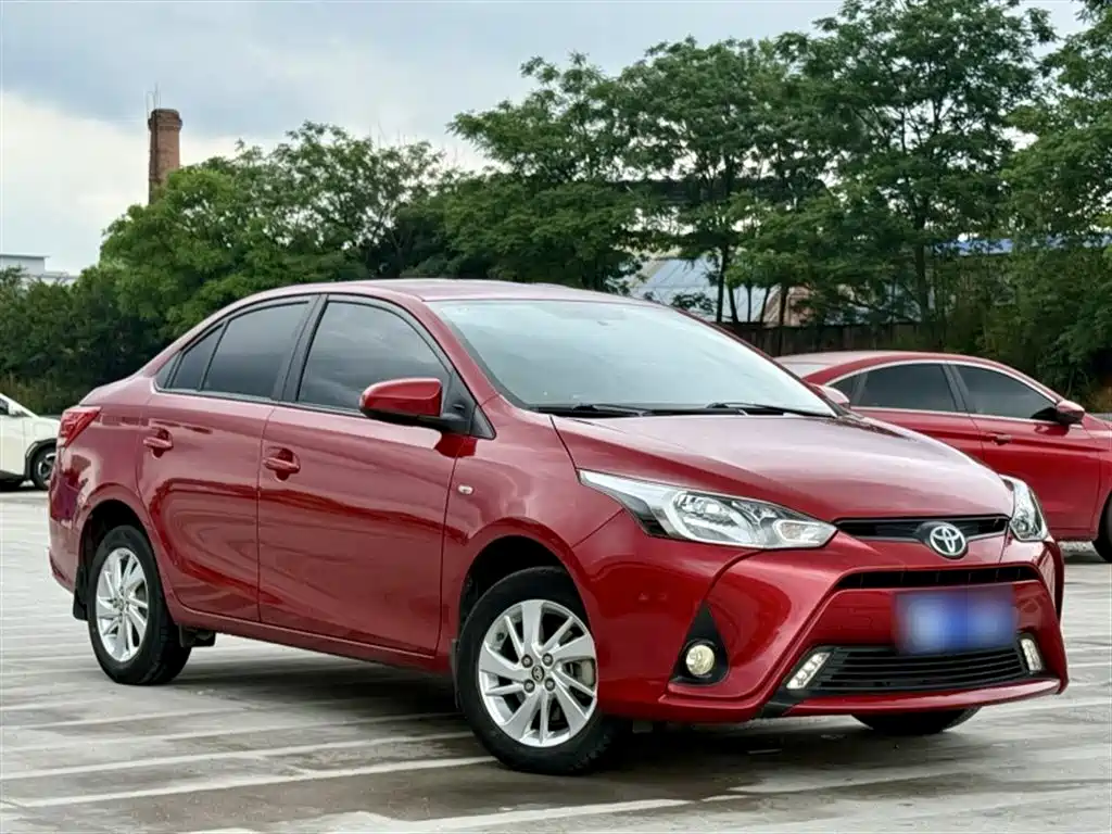 Toyota Yaris L 2019 — фото 14
