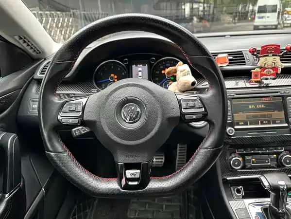 Volkswagen CC 2011