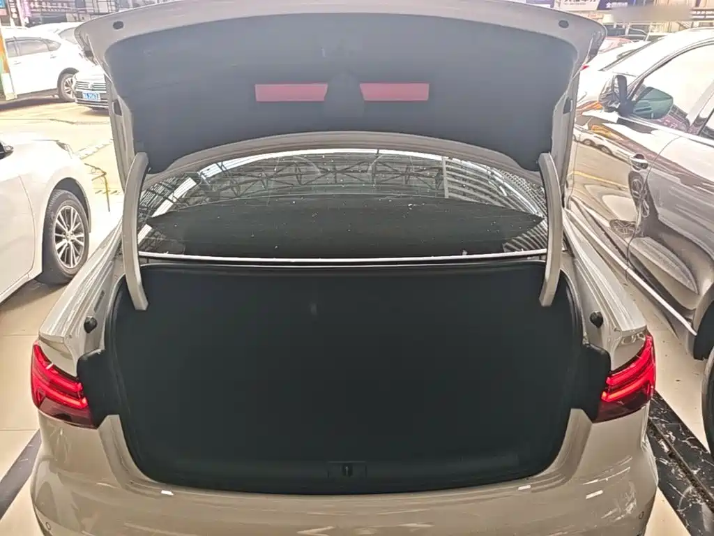 Audi A3 2020 — фото 19