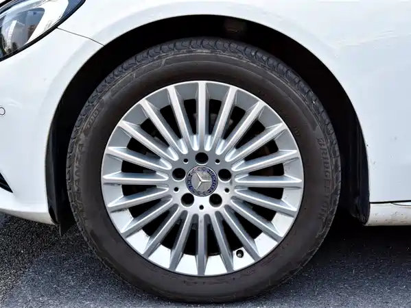 Mercedes-Benz C-Class 2015