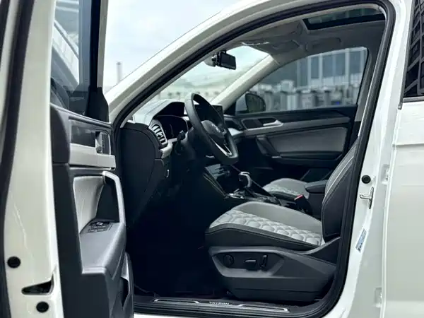 Volkswagen Tayron 2023