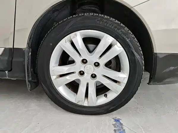Peugeot 3008 2015