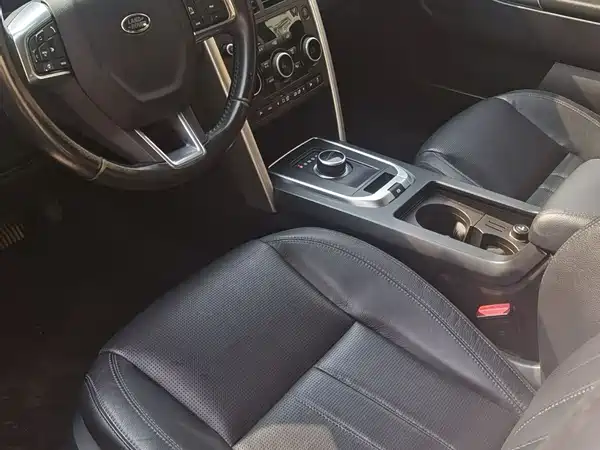 Land Rover Discovery Sport 2017