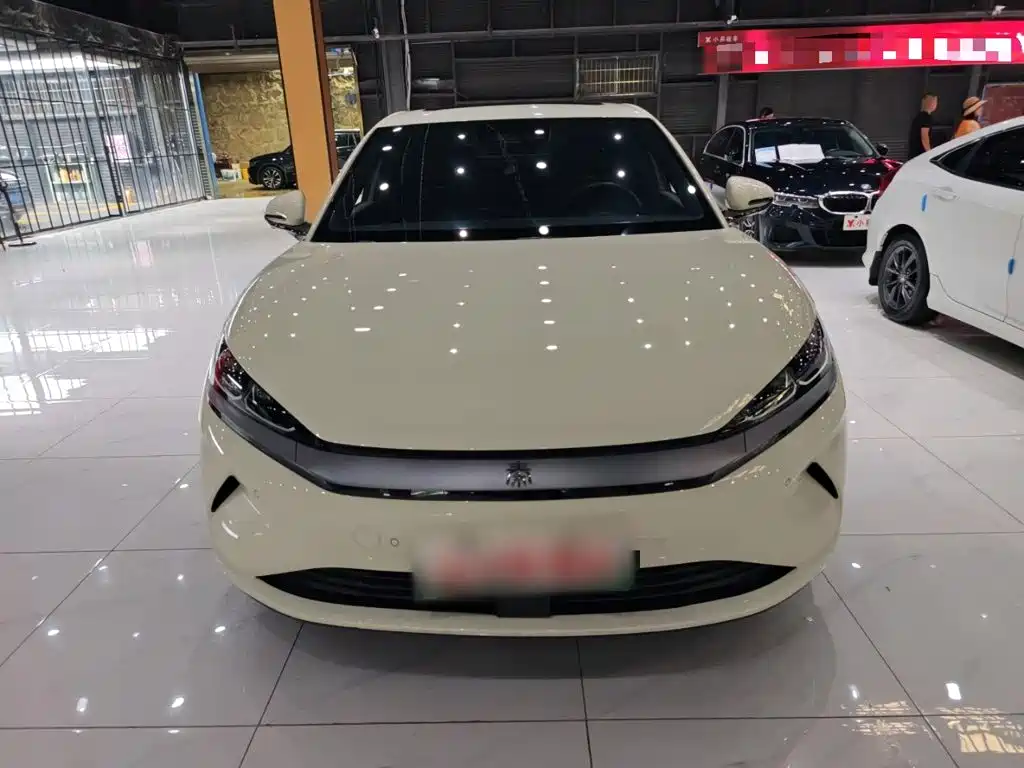 BYD Qin L 2025 — фото 6