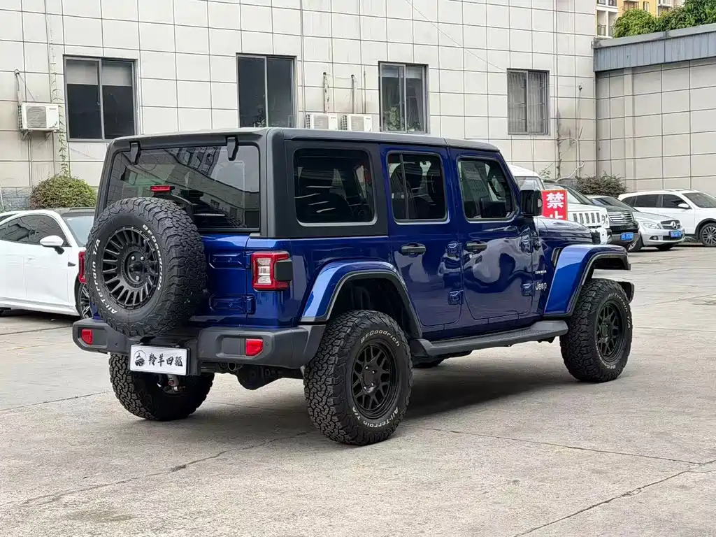 Jeep Wrangler 2019 — фото 12