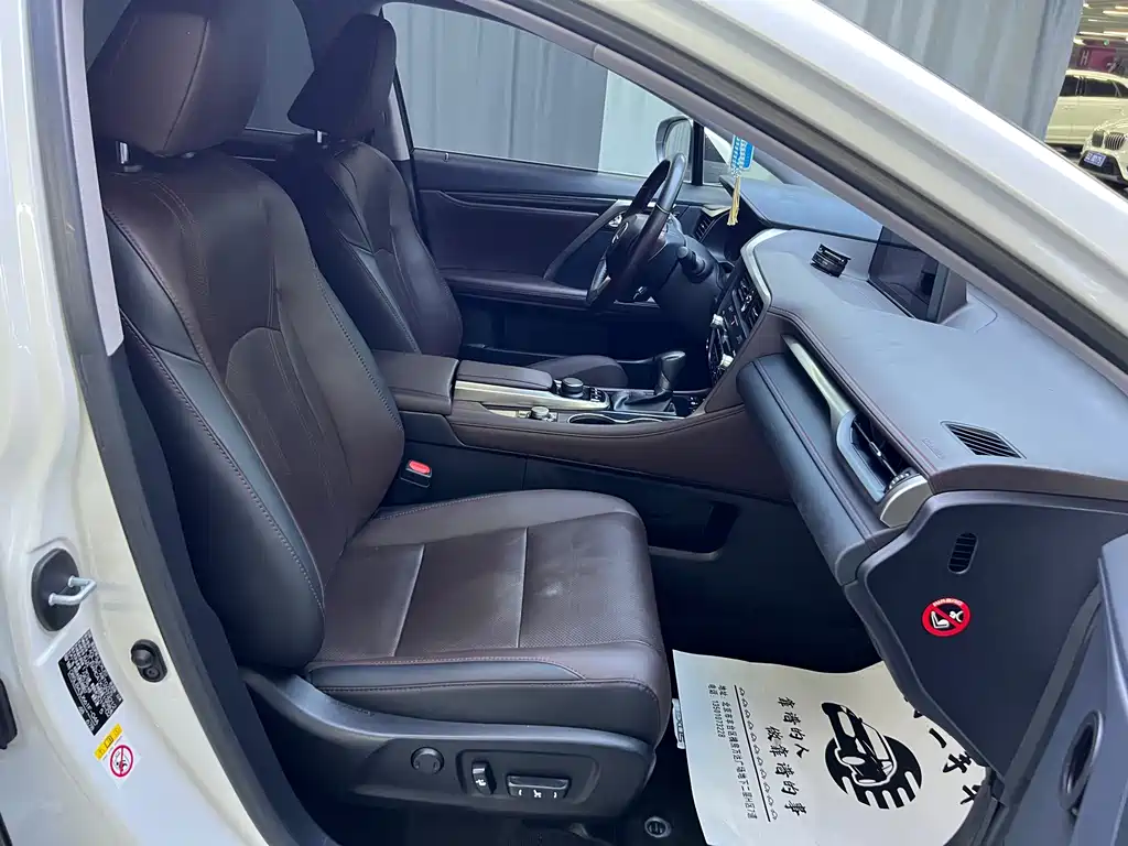Lexus RX 2019 — фото 14