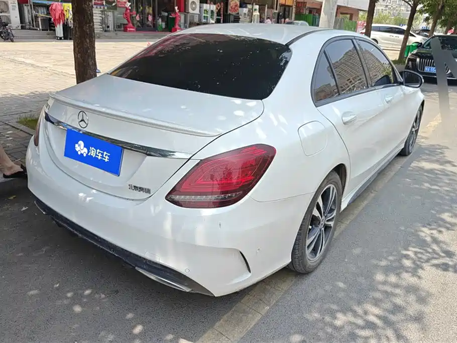 Mercedes-Benz C-Class 2019