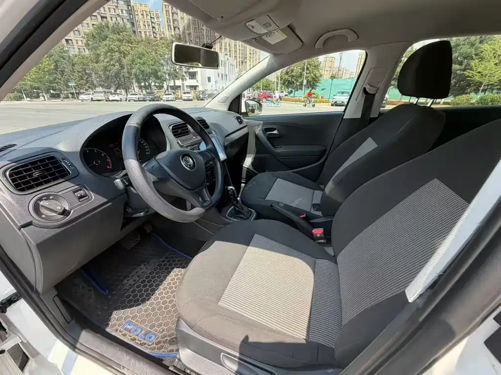 Volkswagen Polo 2016