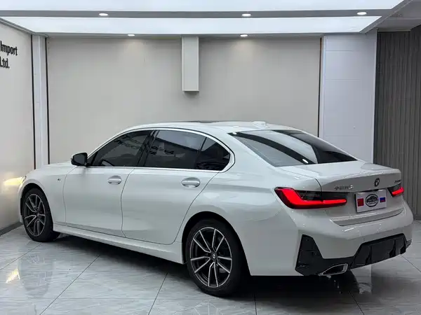 BMW 3 Series 2023