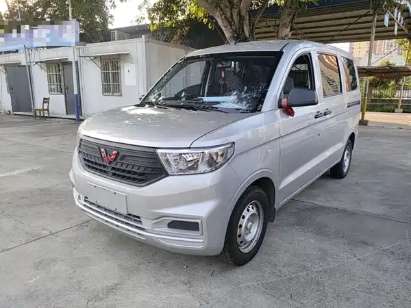 Wuling Hongguang V 2024