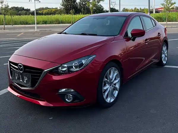 Mazda 3 Axela 2014