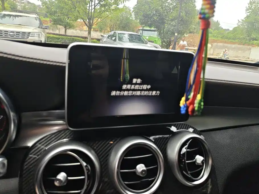 Mercedes-Benz GLC 2018 — фото 13