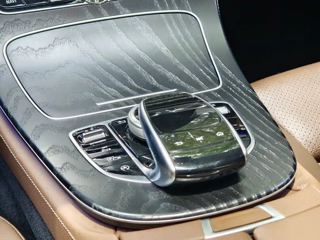 Mercedes-Benz E-Class 2018 — фото 8