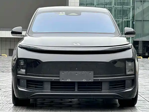 Li Auto L8 2023