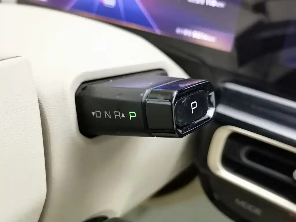 Baojun Kiwi EV 2022 — фото 13