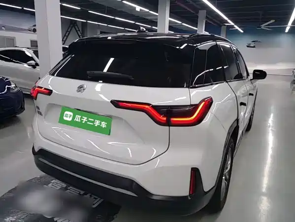 NIO ES6 2020
