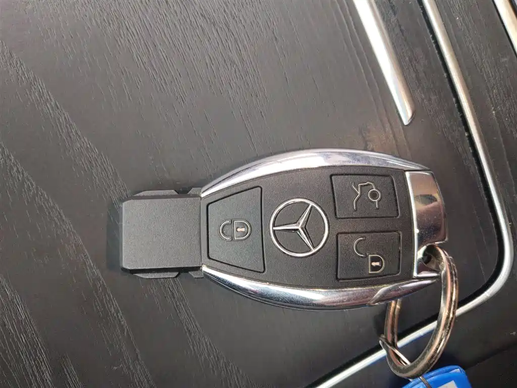 Mercedes-Benz C-Class 2018 — фото 9