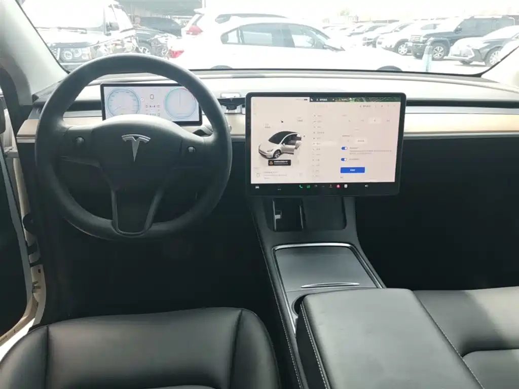 Tesla Model Y 2022 — фото 10