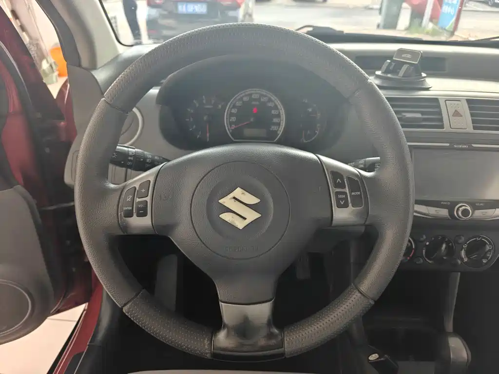 Suzuki Swift 2012