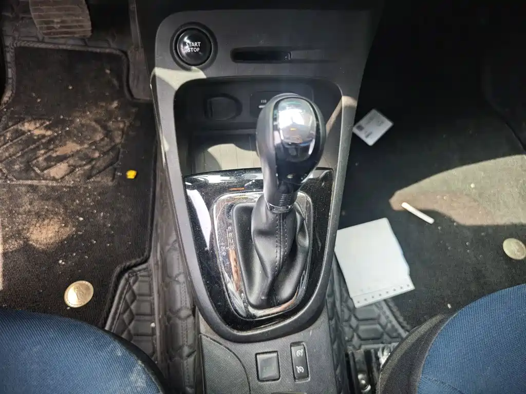 Renault Captur 2016 — фото 14