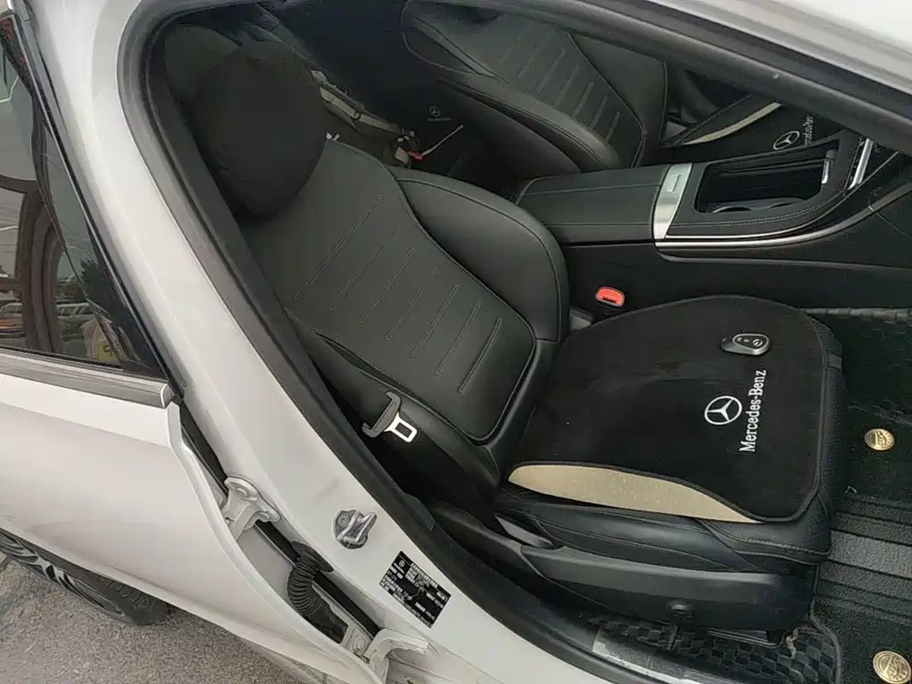 Mercedes-Benz C-Class 2023 — фото 25