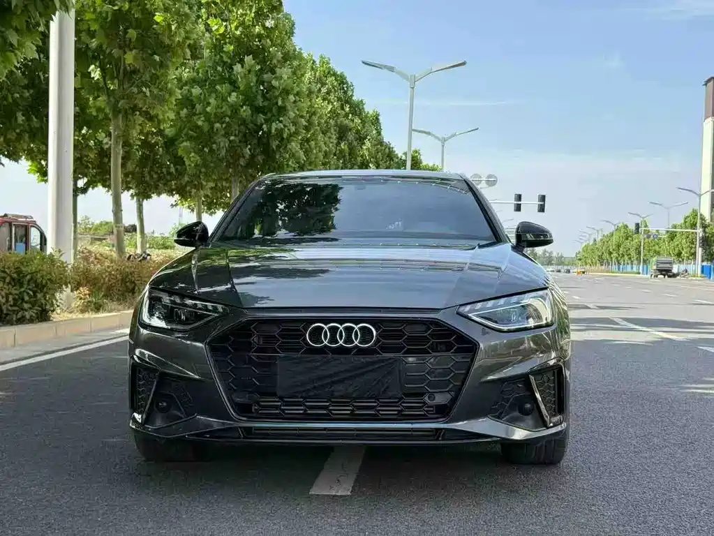 Audi A4L 2023