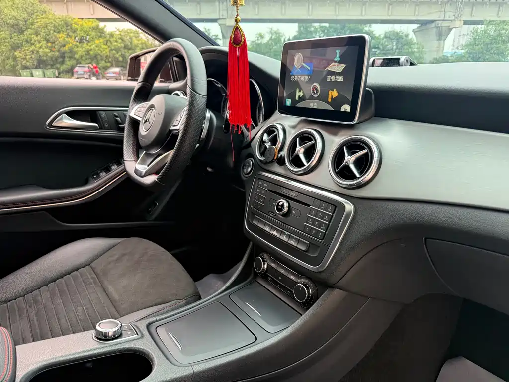 Mercedes-Benz CLA 2015 — фото 9