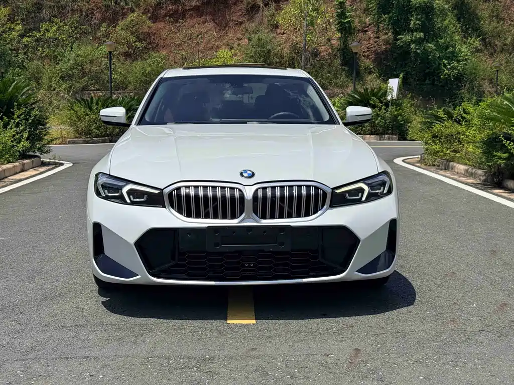 BMW 3 Series 2024
