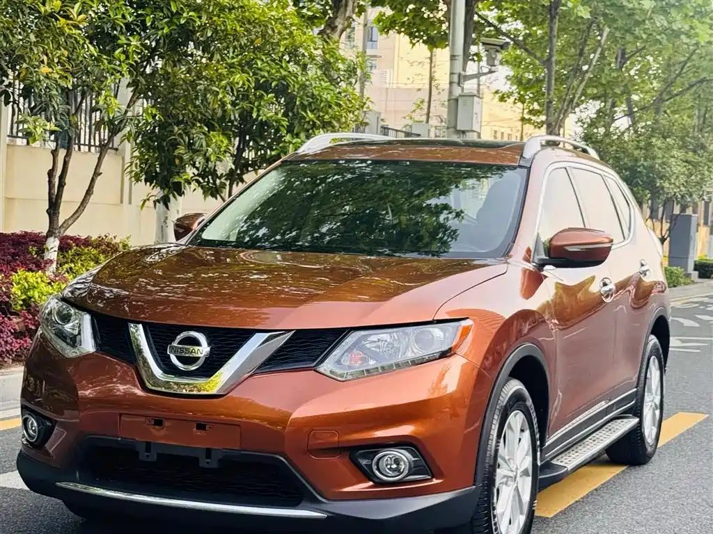 Nissan X-Trail 2015 — фото 1